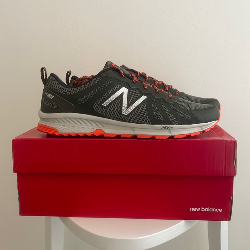Mens New Balance Trail Running shoes